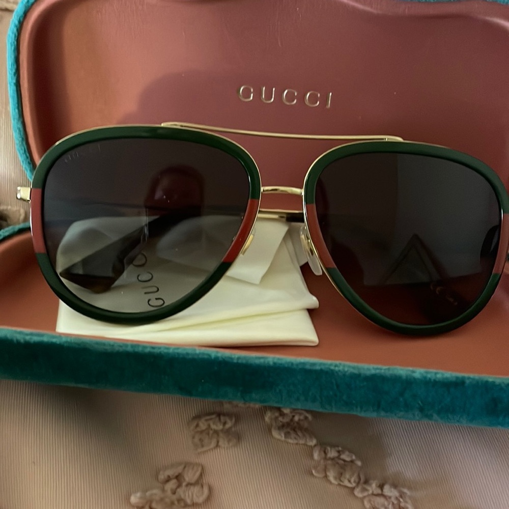 New Gucci aviator metal sunglasses